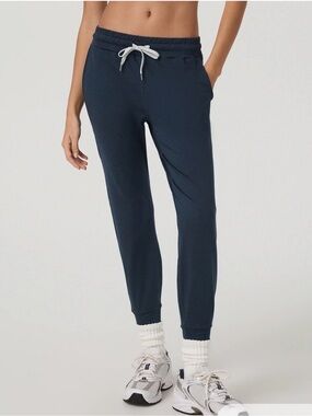 Green Vuori Drawstring Jogger Pants